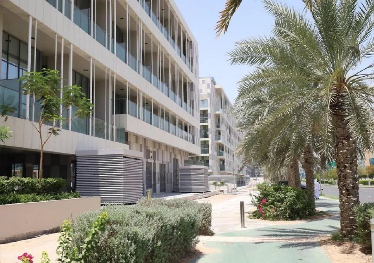 Апартаменты Rahaloft Bliss 2Br Withcity View Etihadairwayscentre Абу-Даби